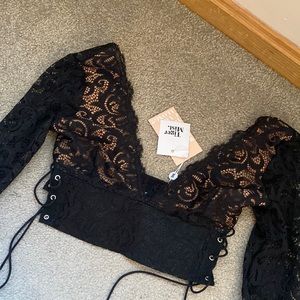 Tiger Mist lace top